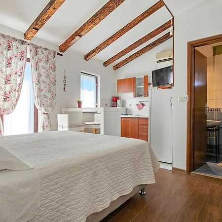 Marinela Studio Novigrad Istria Exteriör bild
