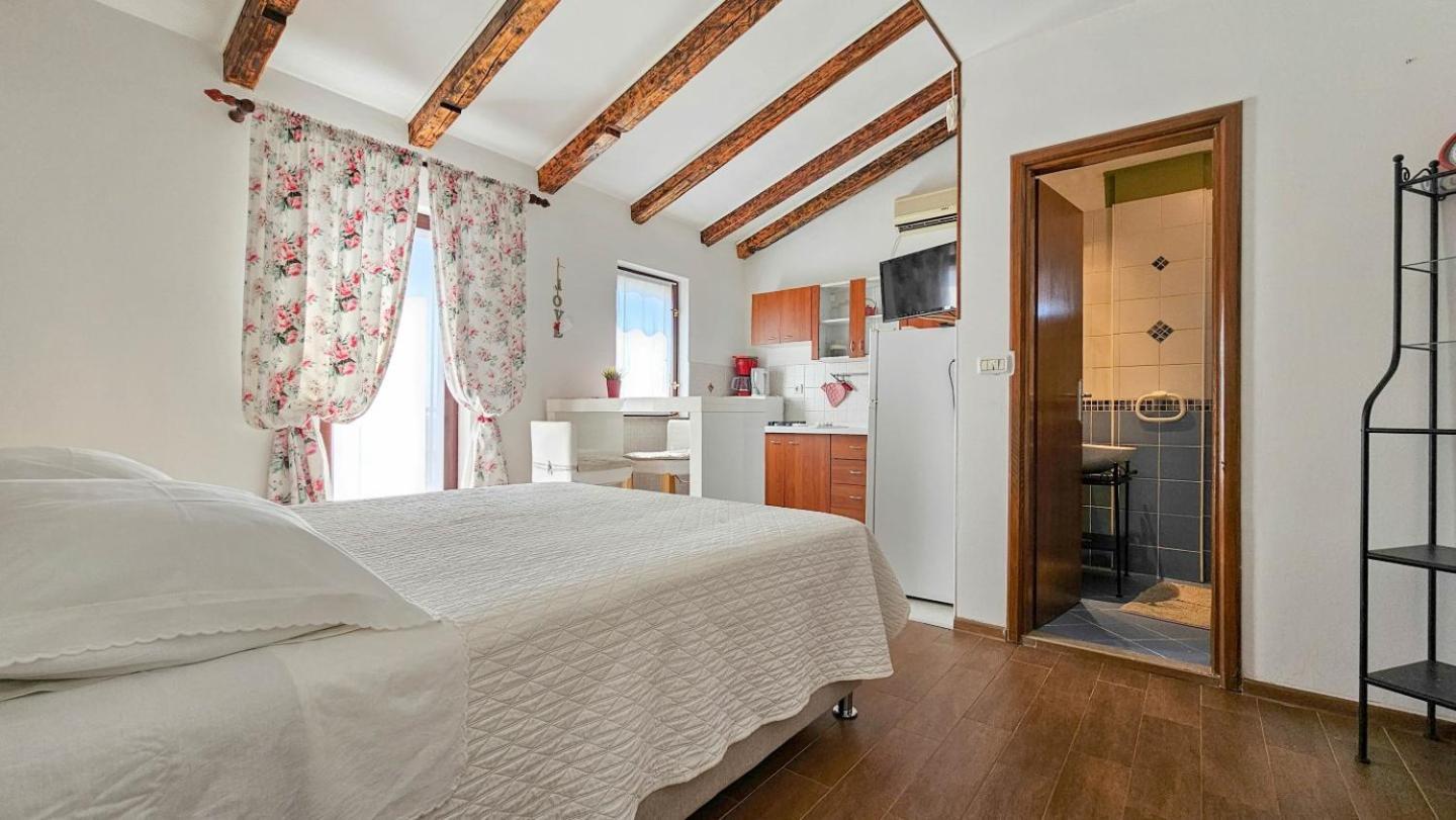 Marinela Studio Novigrad Istria Exteriör bild